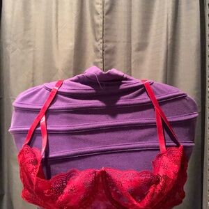 Elegant Lace Bralette - Red